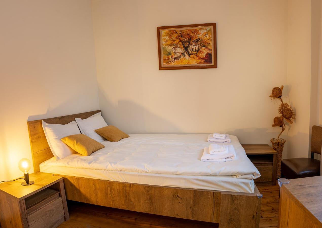 Apartpro Apartments, Veliko Tŭrnovo Exterior photo